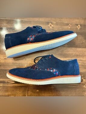 RARE Toms Navy Suede Get Out & Vote Derby Shoes with Donkey Detail Size 9